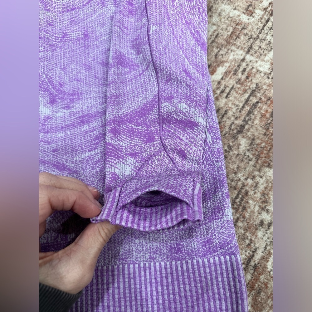 Lululemon Women Size 2 Long Sleeve Rest Less Pullover Purple Thumb Loop Lavender - Picture 3 of 9